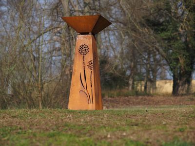 Jardinière sur colonne