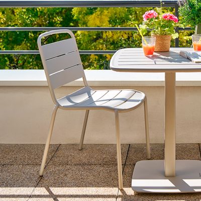 Alegoria vierkante tafel leemkleur