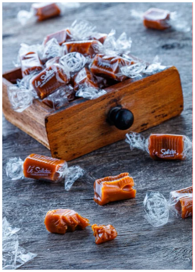 Karamel peperkoek kersthuisje