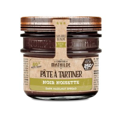Hazelnoten en cacao boterhampasta