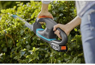 Gardena easycut heggenschaar accu 