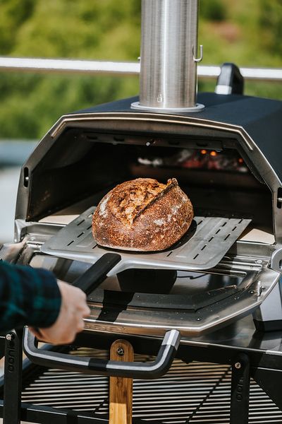 Pizzaoven Karu 16, hout of houtskool gestookt