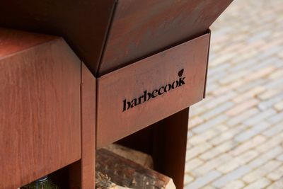 Nestor Island corten staal