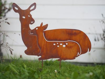 Maman et bébé biche