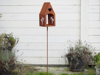 Pic mangeoire à oiseaux 