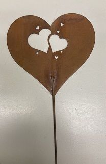 Pic de jardin coeur