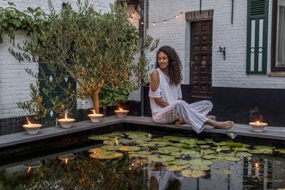 Citronellakaars in witte schaal - Summer Blossom