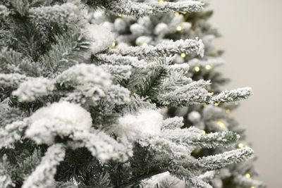 Sapin noel artificiel Oslo flocked h225cm