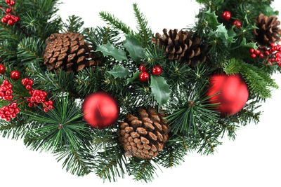 Victoria garland cones & red deco mat l180cm