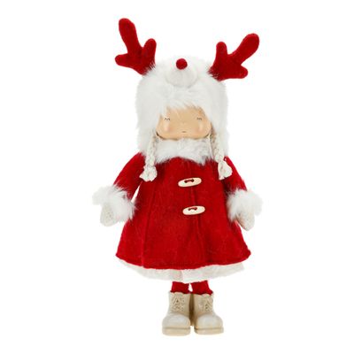 Fille d’hiver avec un chapeau de cerf