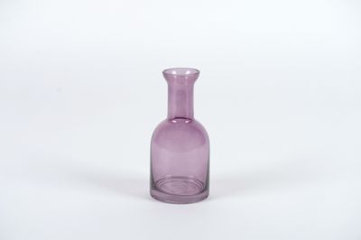 Vase en verre en forme de bouteille botelo purple