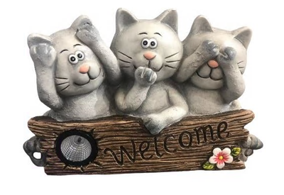 Panneau de bienvenue avec chats entendre/voir/se taire