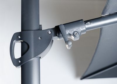 Zweefparasol Monterey champagne-champagne