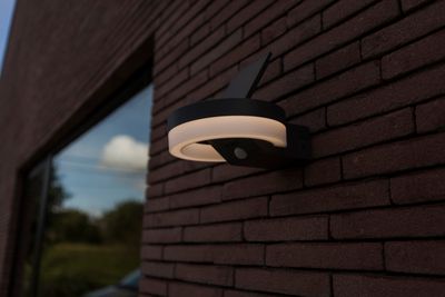 Runda solar wandlamp