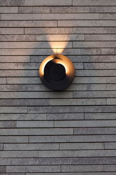 Moov wandlamp