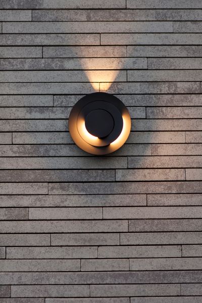 Moov wandlamp