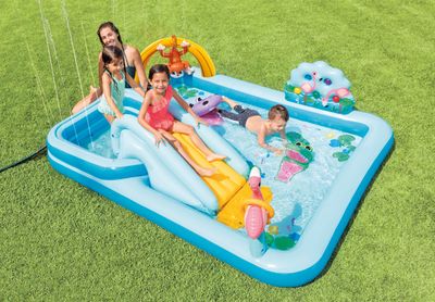 Play center jungle adventure