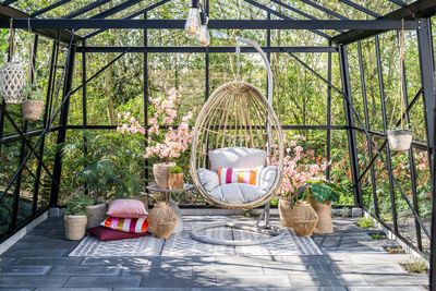 Panama hangstoel taupe/zand met wicker