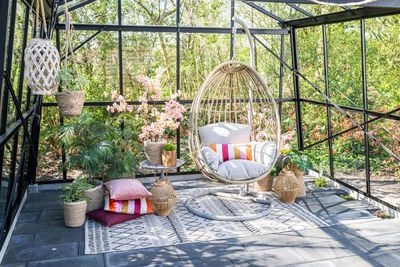 Panama hangstoel taupe/zand met wicker