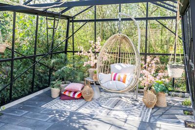 Panama hangstoel taupe/zand met wicker