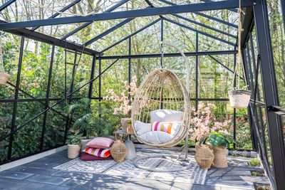 Panama hangstoel taupe/zand met wicker