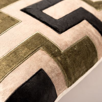 Sierkussen bellona raven 