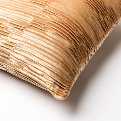 Sierkussen clemence almond 