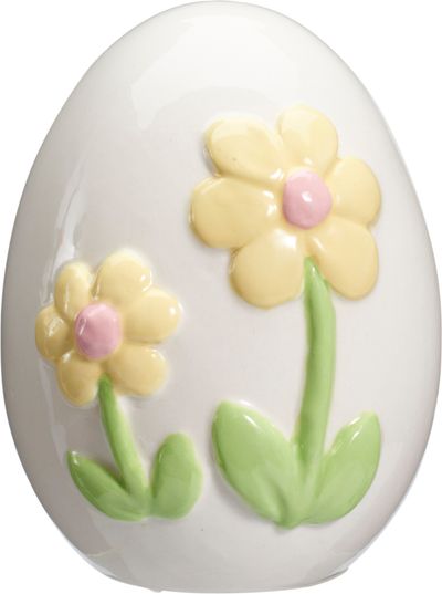 Oeuf de pâques avec fleur jaun